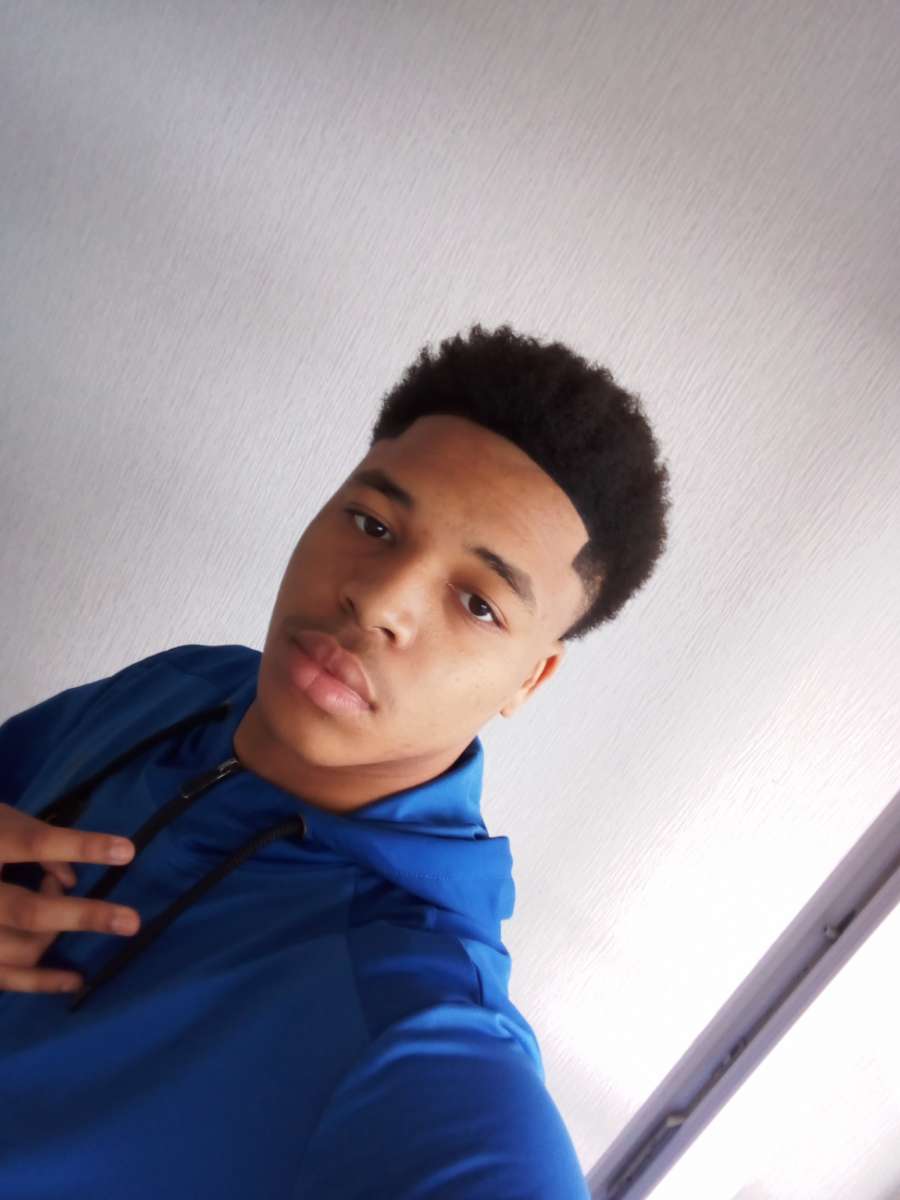 Profil de Adim